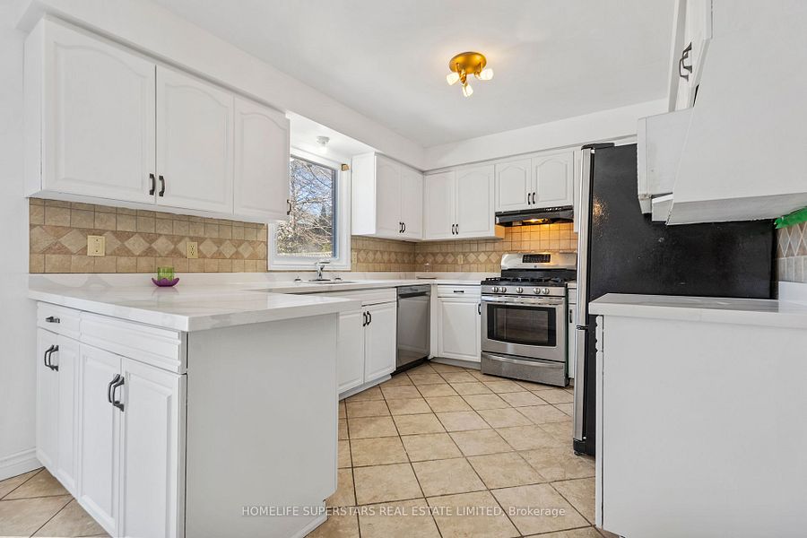 Resale Home, Detached, London, ON preview 1