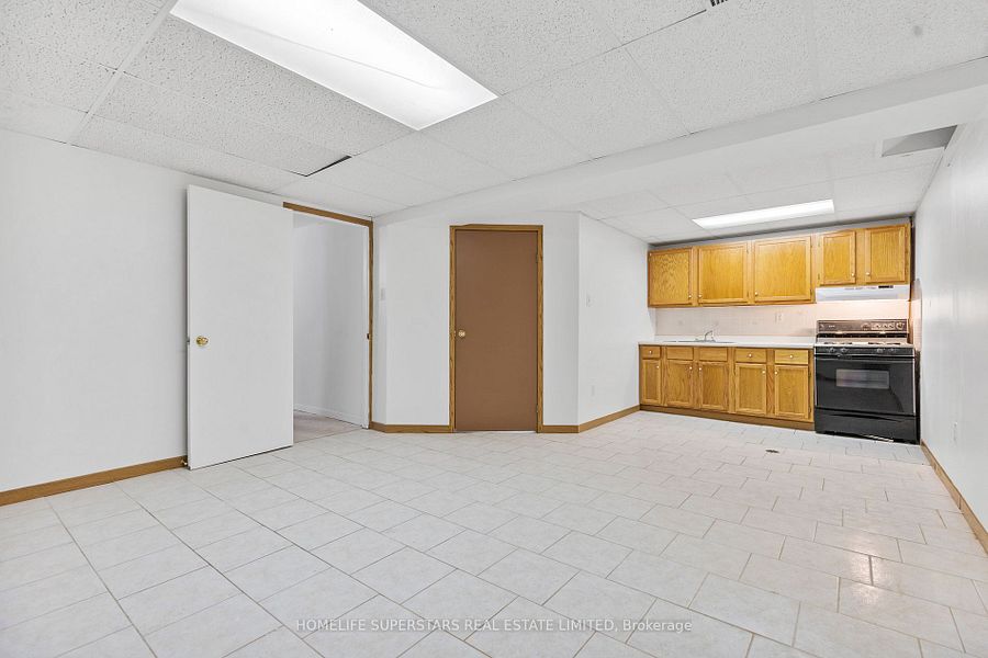 Resale Home, Detached, London, ON preview 13